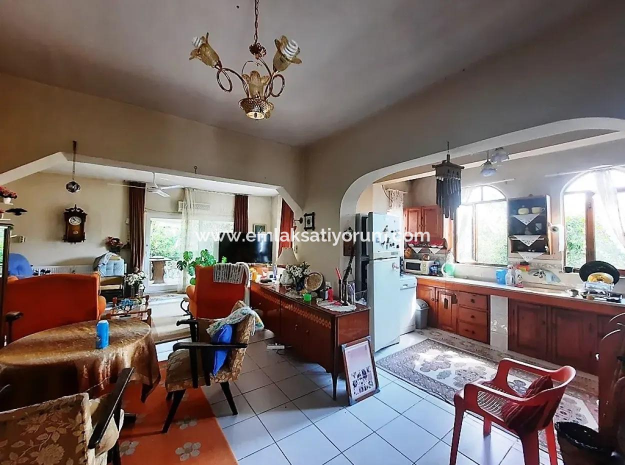 2-Stöckiges Haus Und Altes Dorfhaus Zum Verkauf Auf 1532 M2 Grundstück In Köyceiz Topar