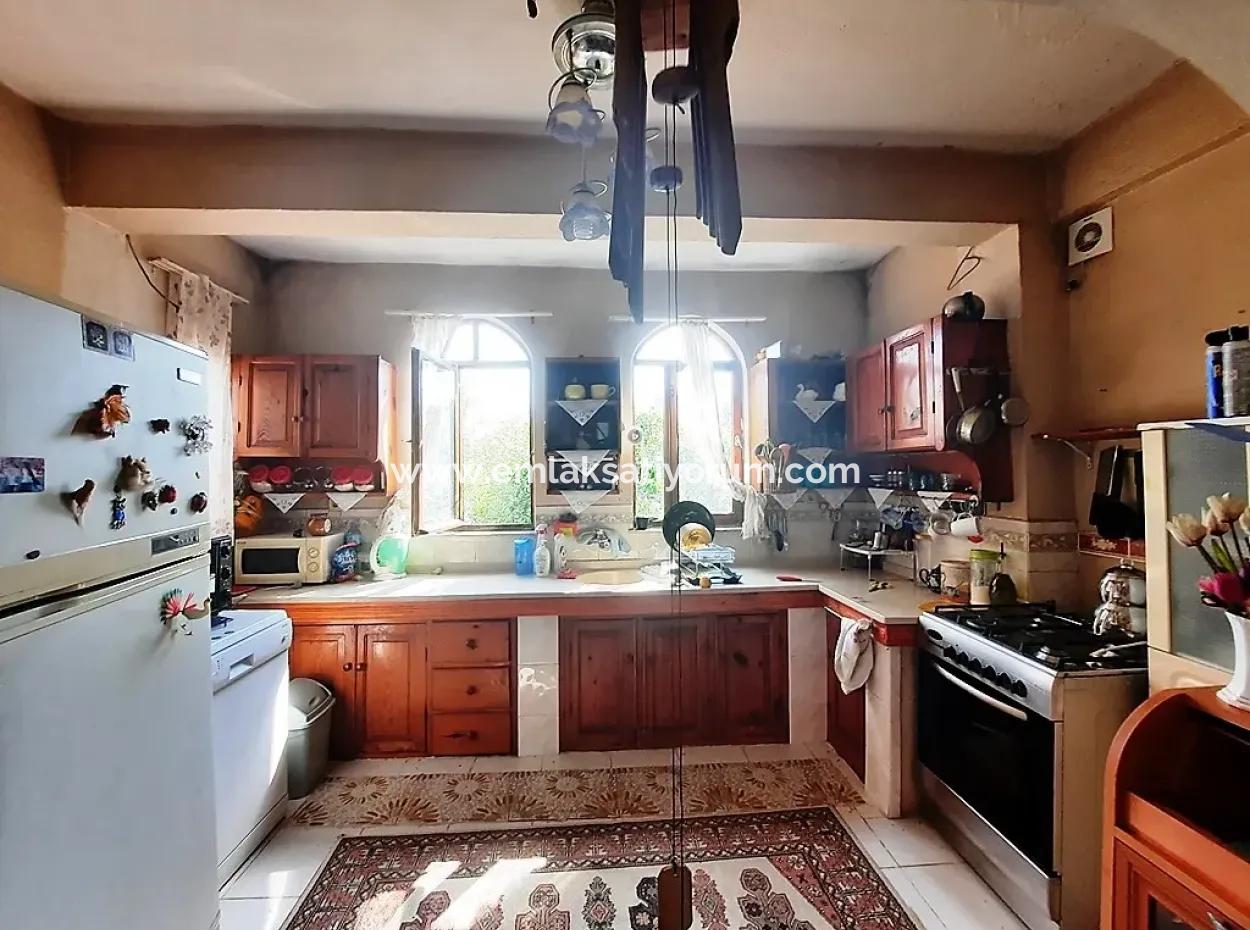 2-Stöckiges Haus Und Altes Dorfhaus Zum Verkauf Auf 1532 M2 Grundstück In Köyceiz Topar