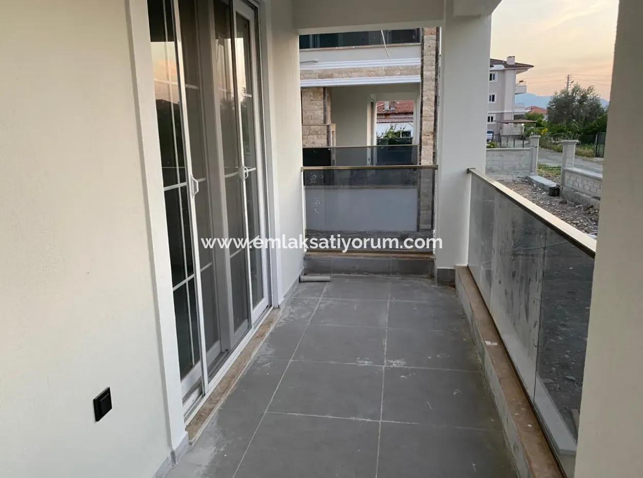 Mugla Ortaca 400 M2 Grundstück Freistehende Null 4+ 1 Villa Zum Verkauf