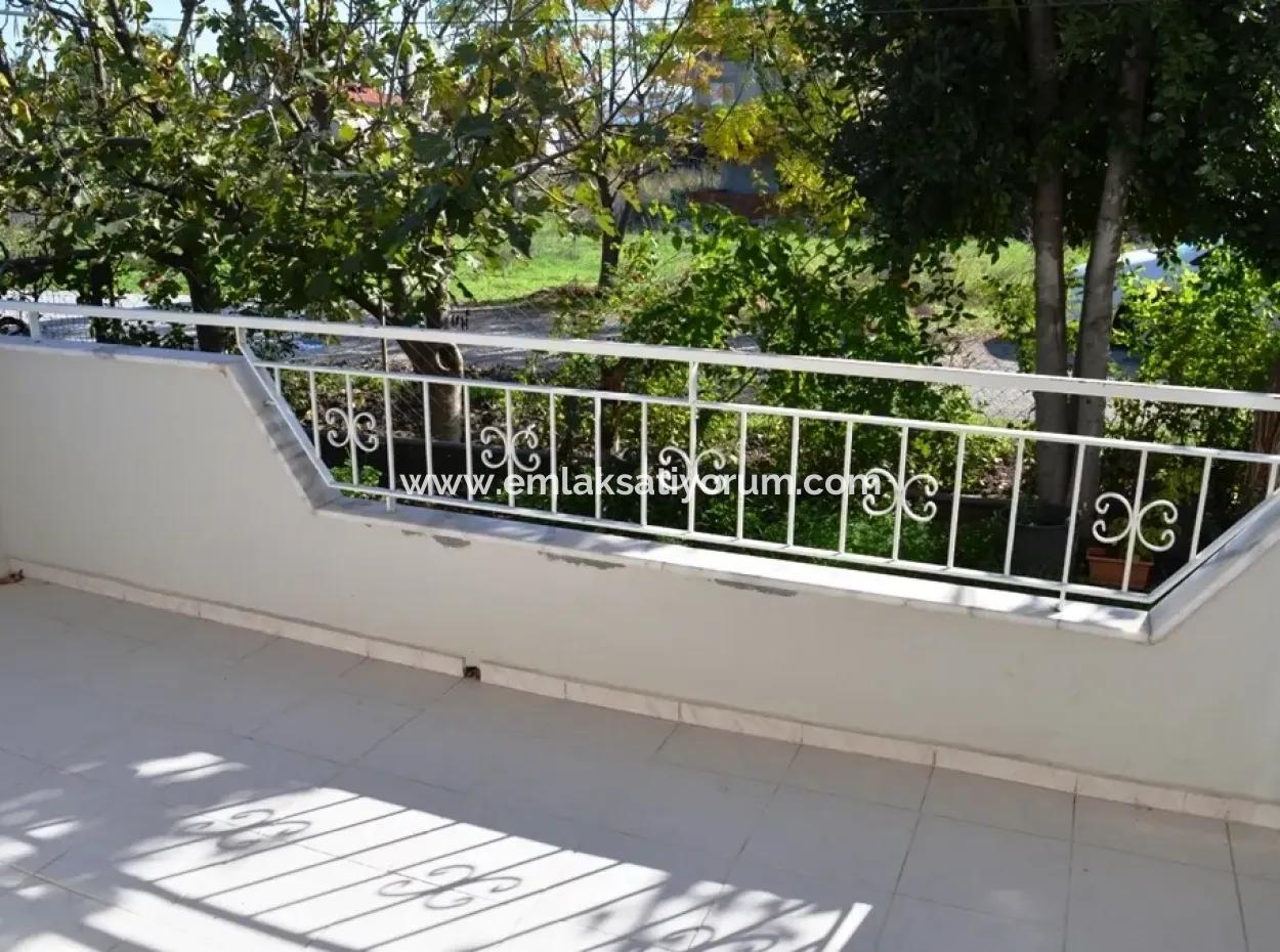 Oriya Ist Auch Voll Möblierte Wohnung Mit Garten Zur Miete