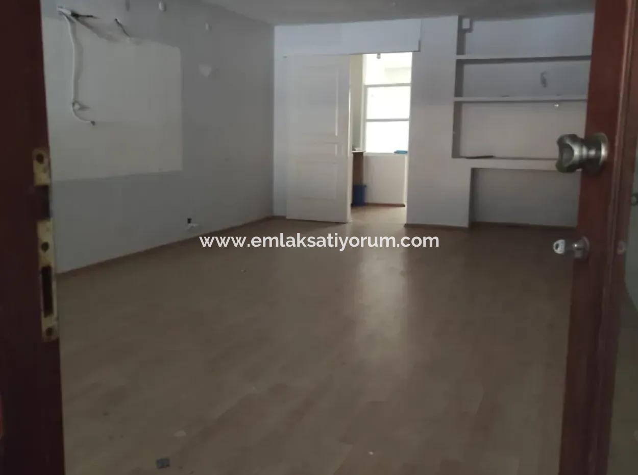 Muğla Ula Akyakada Belebte Straße Wohnung Eingang Geschäft Für Notverkauf