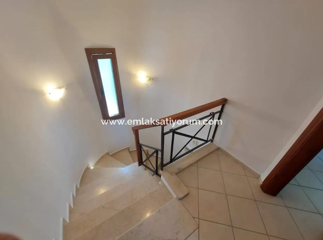 Unabhängige 2 1 Maisonette Zum Verkauf In Einem 4-Villen-Grundstück Mit Pool In Der Nähe Des Kanals In Muğla Dalyan