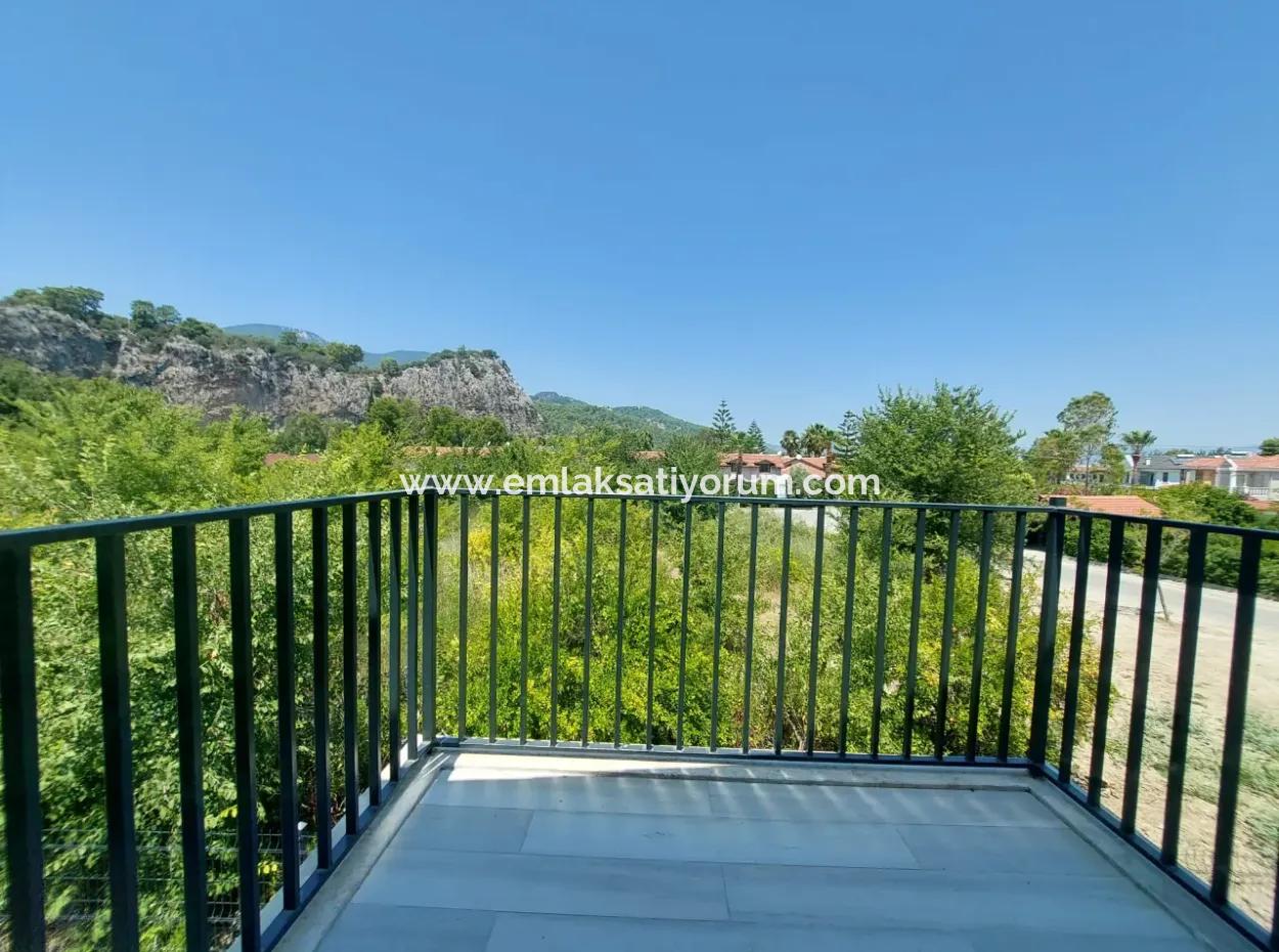 8 Brandneue Villen Auf Einem 2.600 M2 Großen, Freistehenden Grundstück Am Kanal In Muğla Dalyanda Zur Vermietung Für Tourismusunternehmen