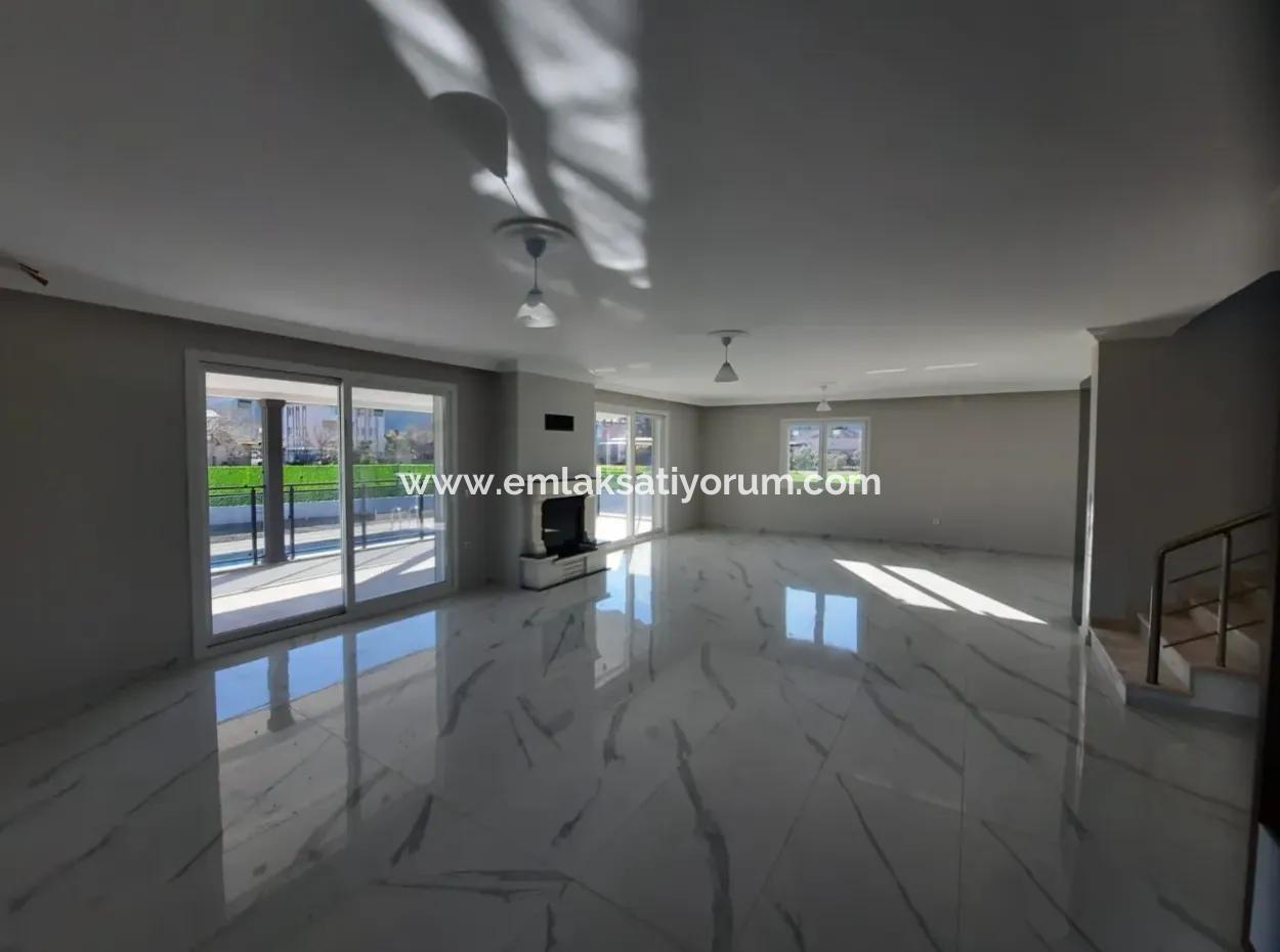 Luxuriöse 4 In 1 Freistehende Villa Zum Verkauf In Ortaca Çaylı