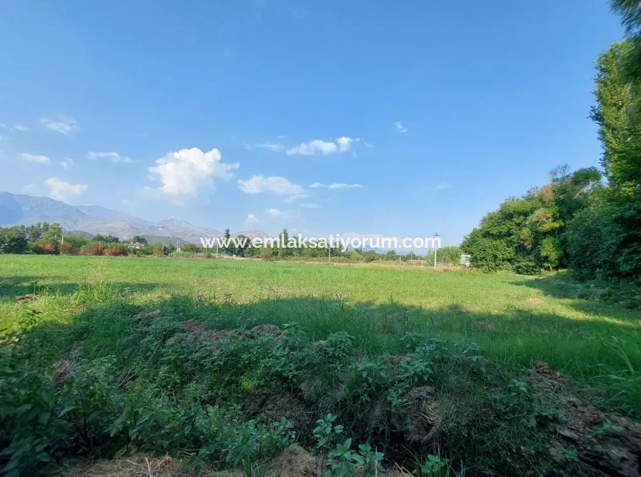 Freistehendes 1.300 M2, 250M2 Günstiges Grundstück Mit Baurechten Zum Verkauf In Köyceğiz Beyobası