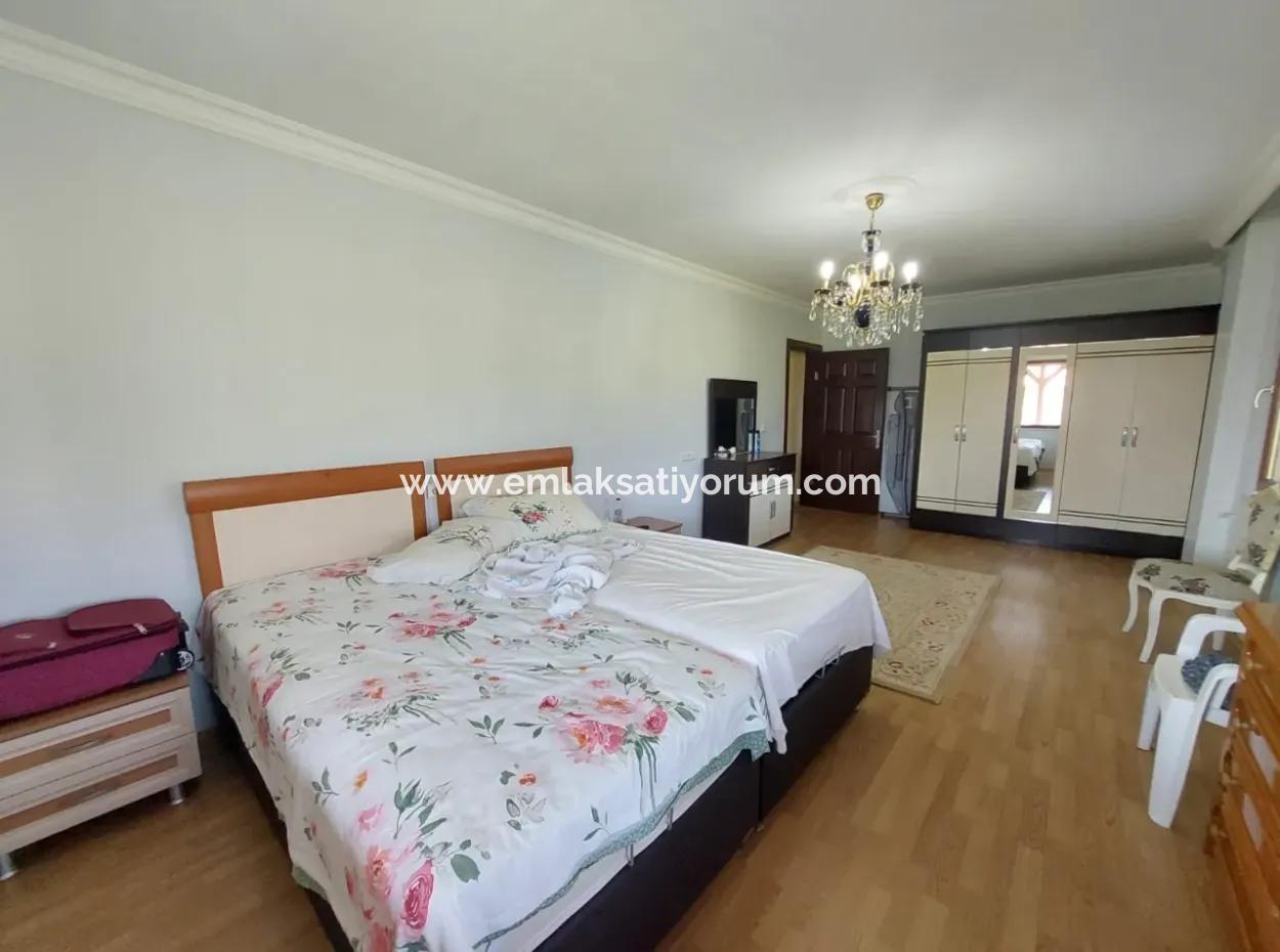 Luxus-Triplex Mit Swimmingpool Im 7 500 M2 Großen Granatapfelgarten In Mugla Dalyan