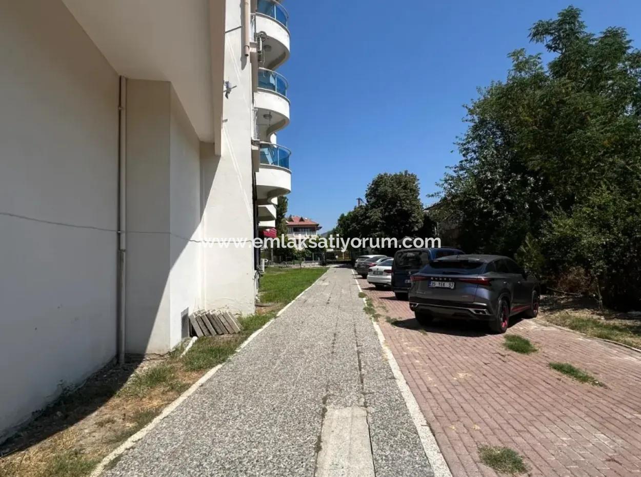 Residenz 3 In 1 Luxuswohnung Zu Verkaufen