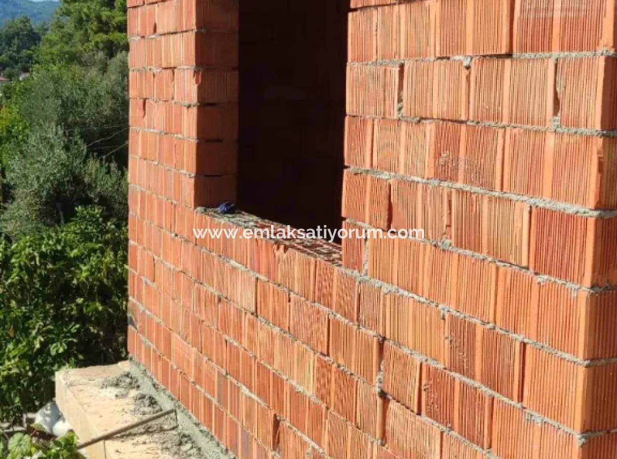 Schnäppchenhaftes Dorfhaus Zum Verkauf Auf 405 M² Freistehendem Grundstück In Ula Karabörtlen, Muğla