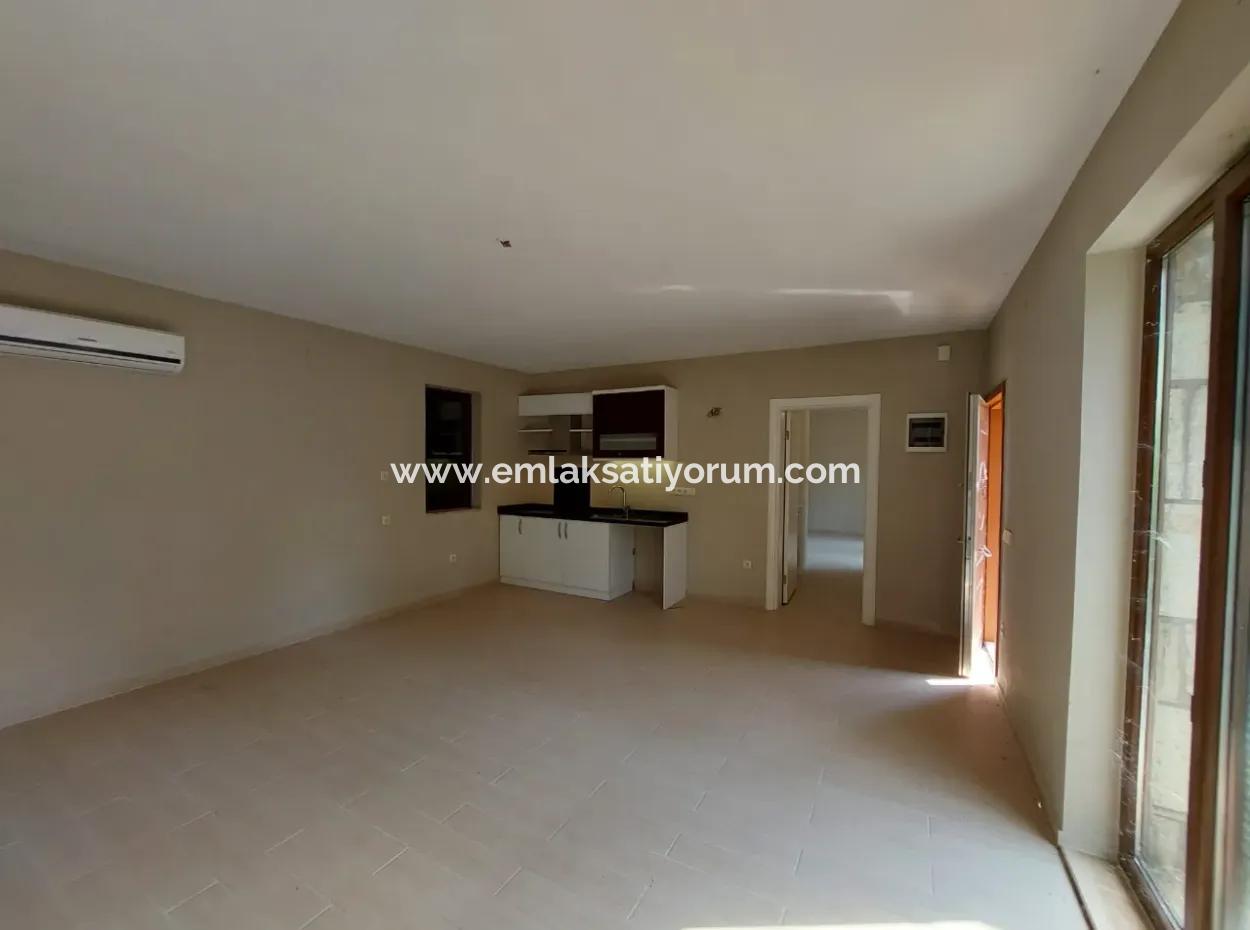 Häuser Auf 3.500 M² Land, Geeignet Für Touristische Investitionen In Muğla Dalyan Zum Verkauf