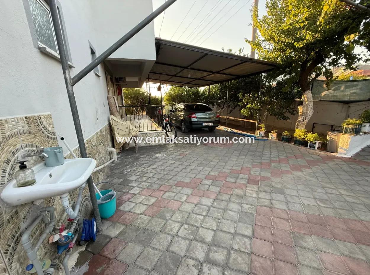 Ein Freistehendes 2,5-Stöckiges Gebäude An Der Dalyan-Straße In Ortacada Steht Zum Verkauf.