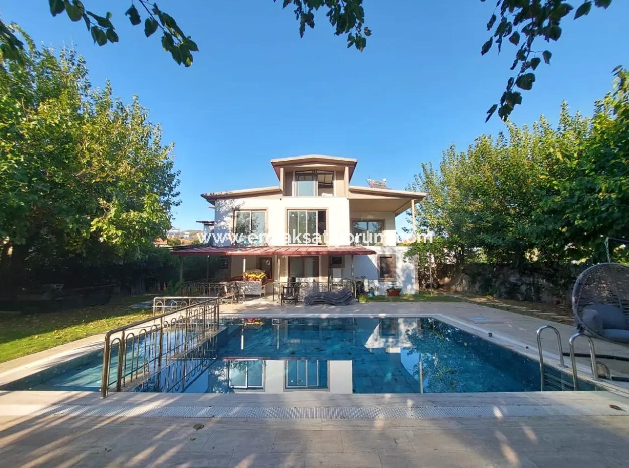 Ortaca Ekşiliyurt 2 1 Möblierte Maisonette Zu Vermieten Auf Einem 700 M2 Großen Grundstück Mit Swimmingpool