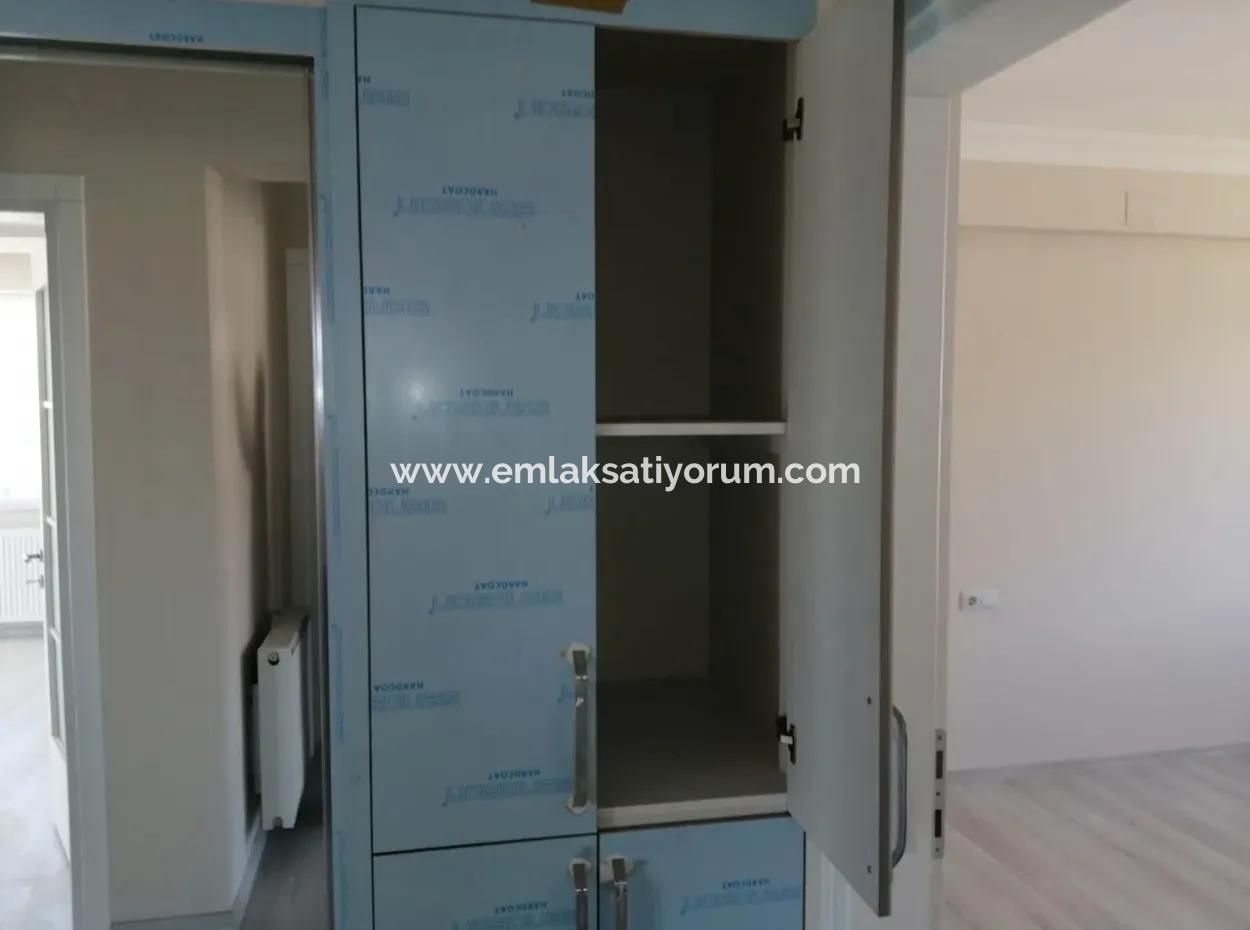 Luxus-Wohnungen Zum Verkauf 90 M2 2 +1 Bahçelievler Zentralheizung Oriya