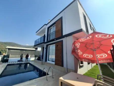 Zu Verkaufen Auf 290 M2 Grundstück In Ortaca Çaylı, Mit Swimmingpool, Möbliert, 4 1 Zero Duplex