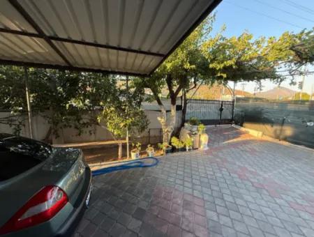 Ein Freistehendes 2,5-Stöckiges Gebäude An Der Dalyan-Straße In Ortacada Steht Zum Verkauf.