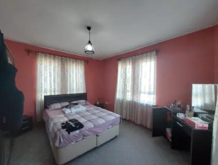 Ein Haus Mit 4 1 Und 3 1 Schwimmbädern Auf Einem 645 M² Großen Grundstück In Ortaca Kemaliye Steht Zum Verkauf Oder Zum Tausch.