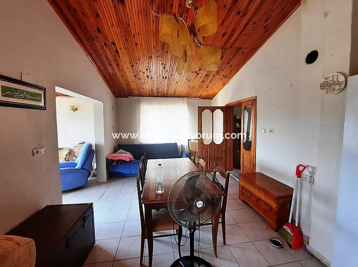 2-Storey House And Old Village House For Sale On 1532 M2 Plot In Köyceğiz Topar