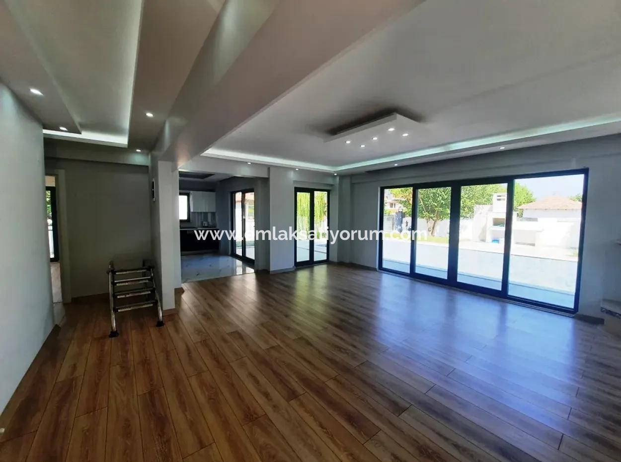 Mugla Dalyan 520 M2 Land 230 M2 5+ 1 Ultra Luxury Villa For Sale