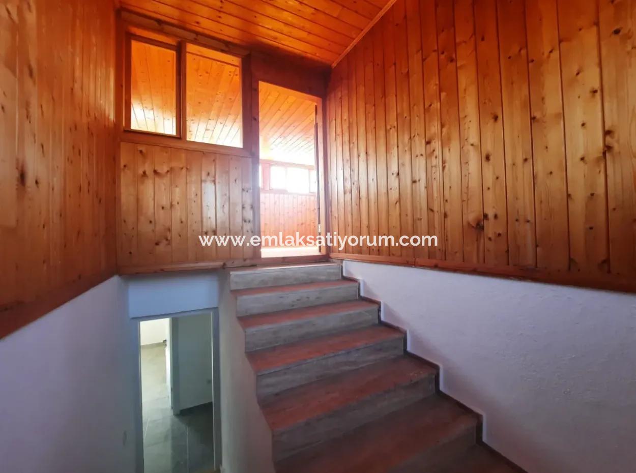 Köyceğizde Close To The Lake Swimming Pool, Furnished, 7 1 Detached Triplex For Rent Until May