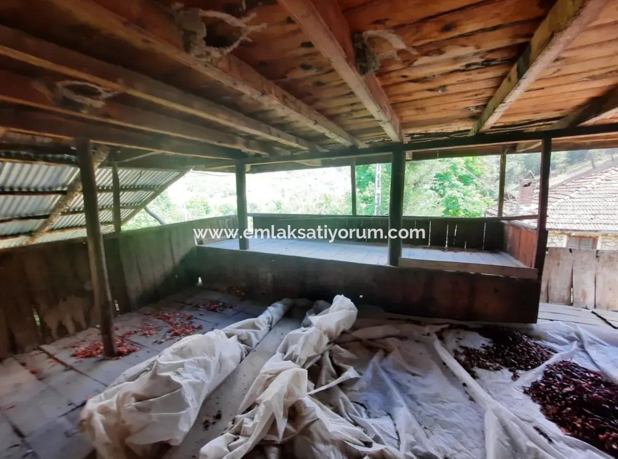 Beyağaç Sazak Ta 3 250 M2 Land Village House And Barn For Sale