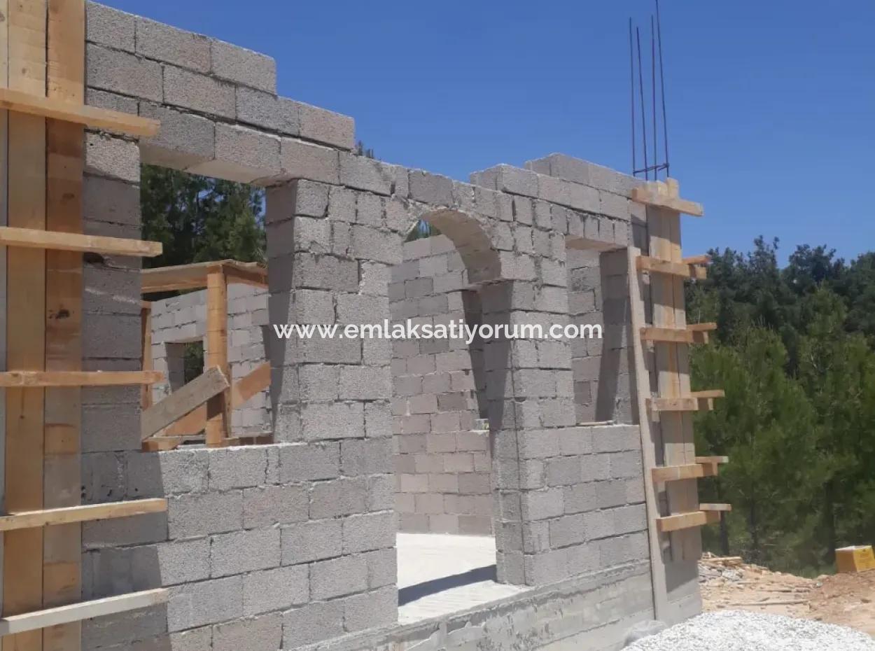 Denizli Acıpayam Ruins 20/40% Zoned 773 M2 Detached Land With Rough Construction For Sale