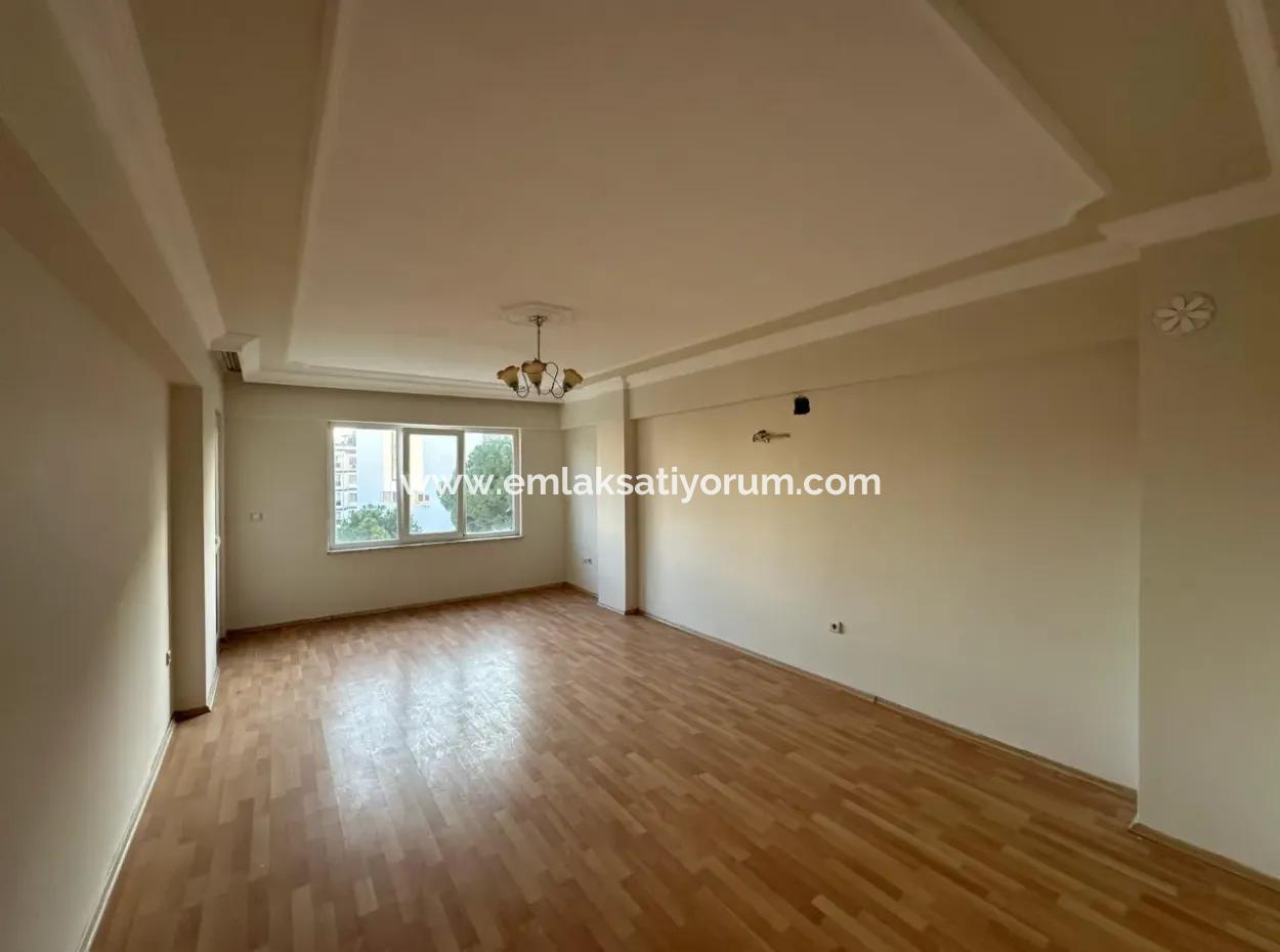 Boulevard Facade 3 1 Indoor Living Room And Kitchen Apartment For Sale