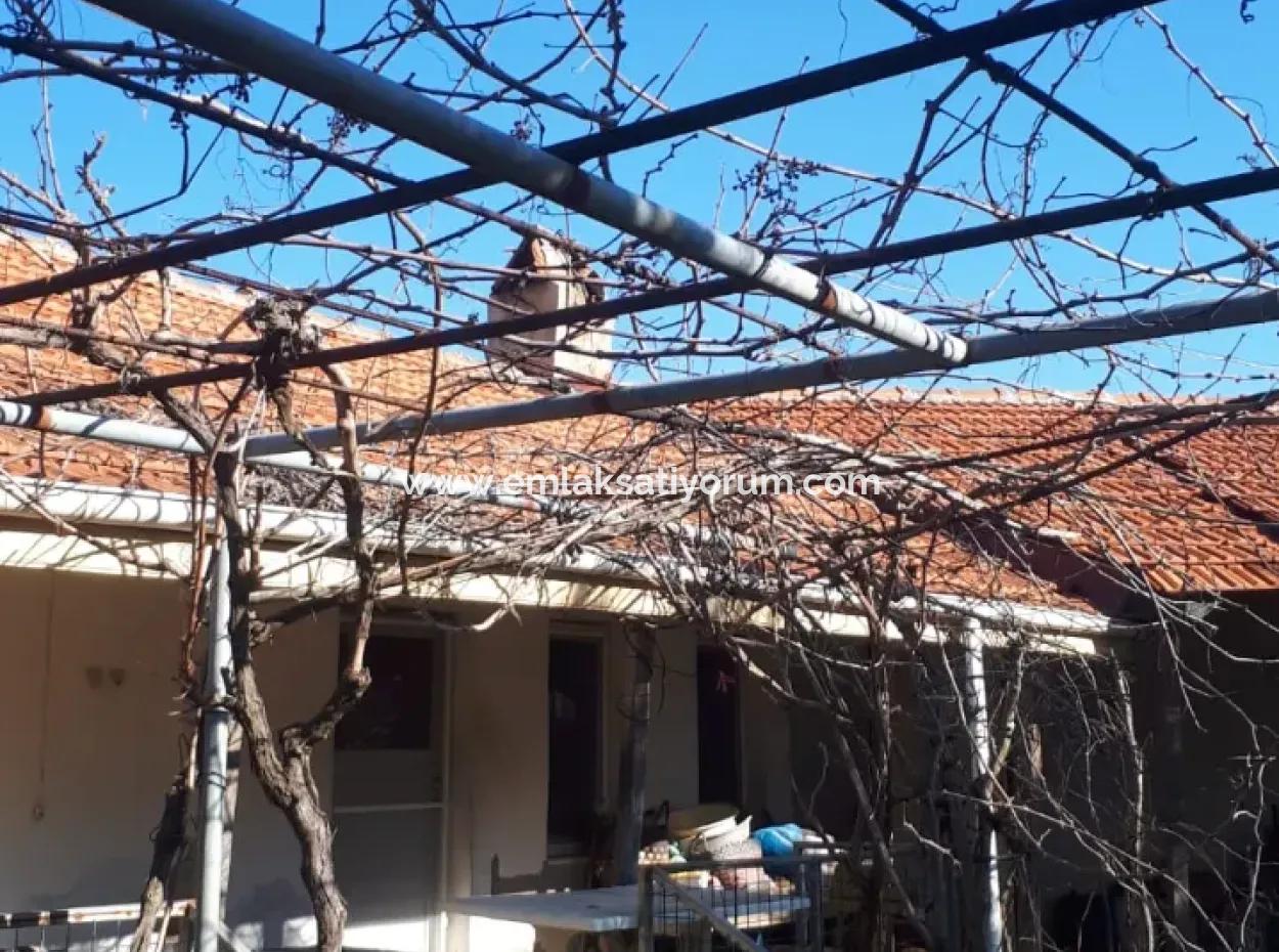 Village House For Sale On 545 M2 Zoned Land In Denizli Kızılağaç