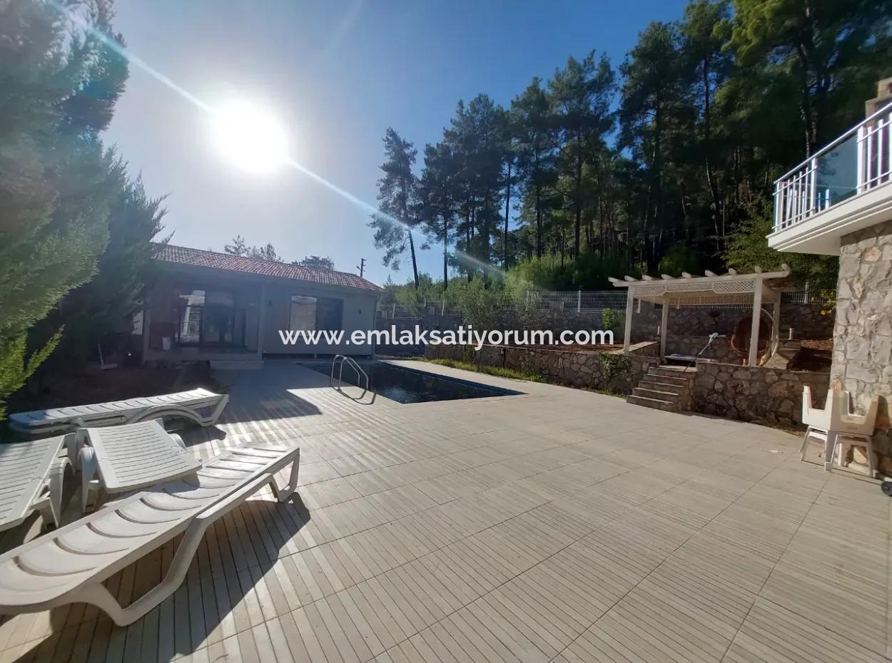 Detached Luxury Villa With Swimming Pool For Sale In Nature In Fethiye Üzümlü