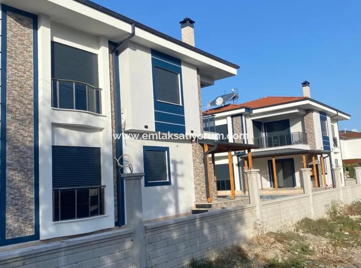 Brand New Duplex Villa With Communal Pool On A 600 M2 Detached Plot In Dalaman