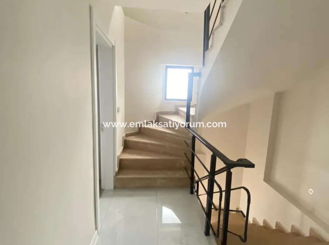 Furnished 4 1 Villa Rent In 415 M2 Plot In Ortaca Sarigerme