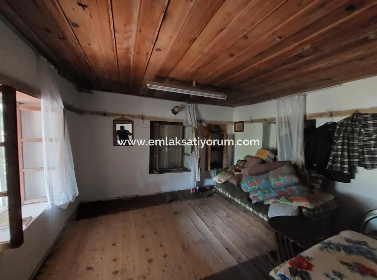 Village House For Sale On A 1.800 M2 Detached Plot In Ortaca Okçular