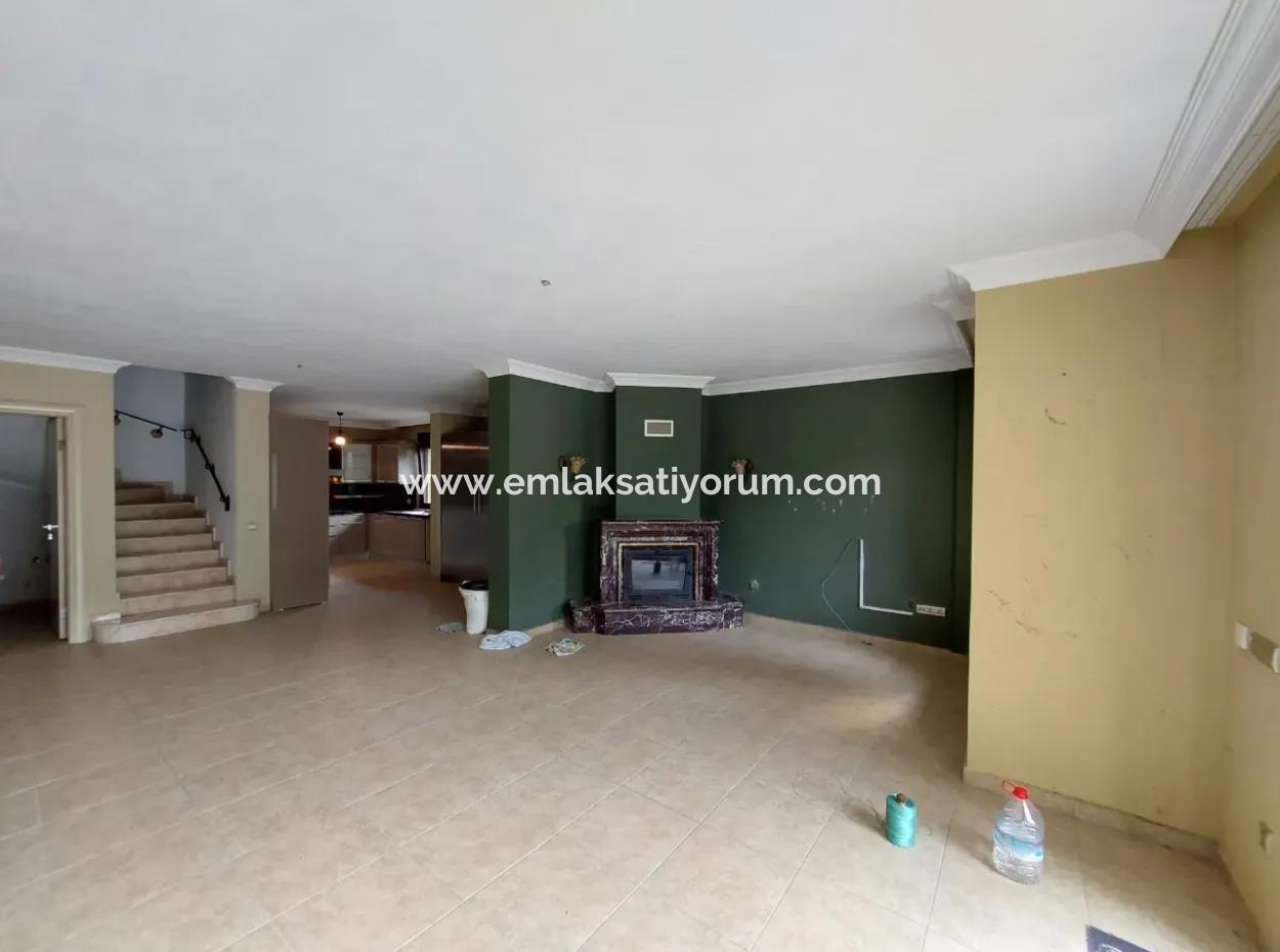 Houses On 3.500 M² Land Suitable For Tourism Investment In Muğla Dalyan For Sale