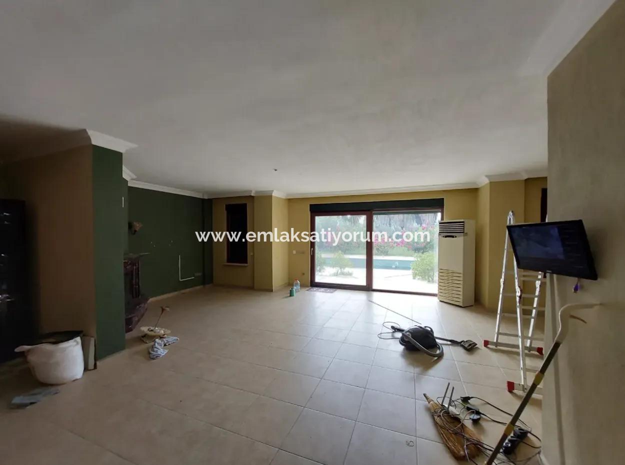 Houses On 3.500 M² Land Suitable For Tourism Investment In Muğla Dalyan For Sale