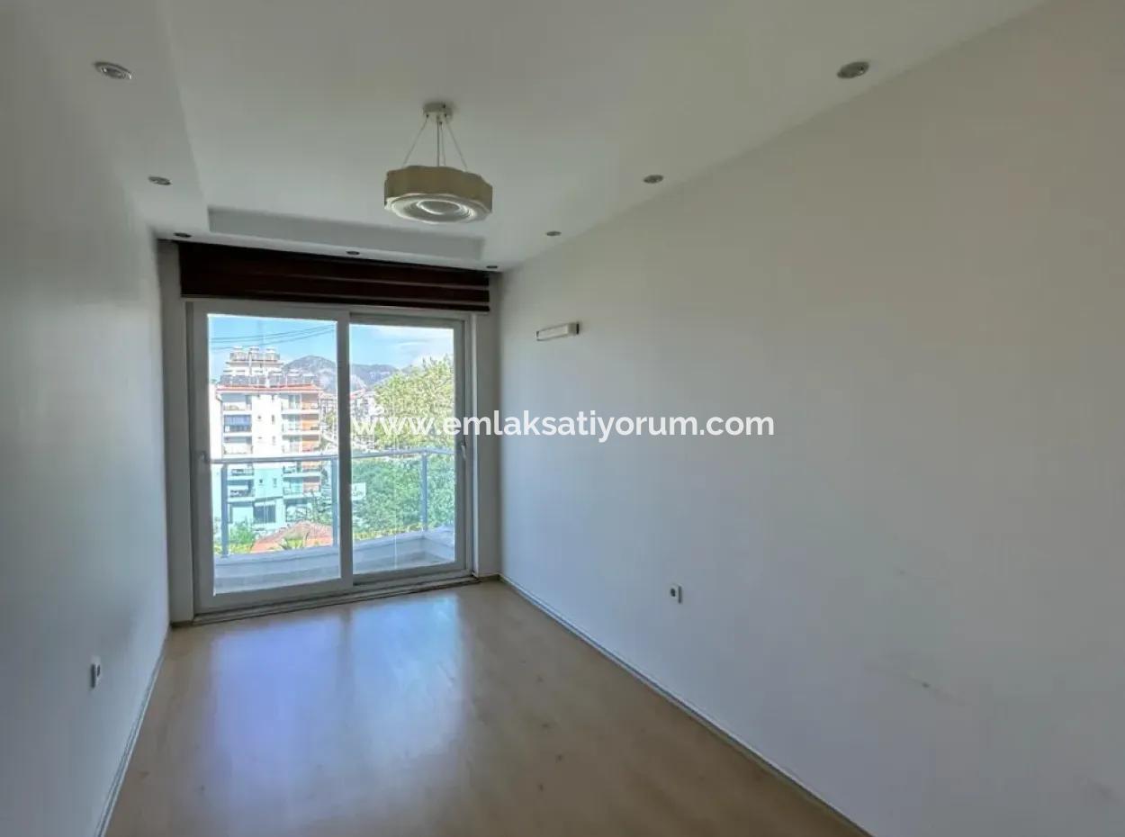 3 1 Luxury Boulevard Front Flat In Residence For Sale