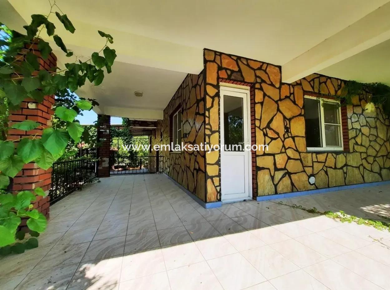 Detached 2-Storey House For Sale In Mugla Köyceğiz Toparlar