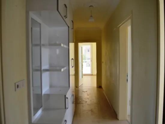 Oriya Detached With A Garden Apartment Rental In The Centre