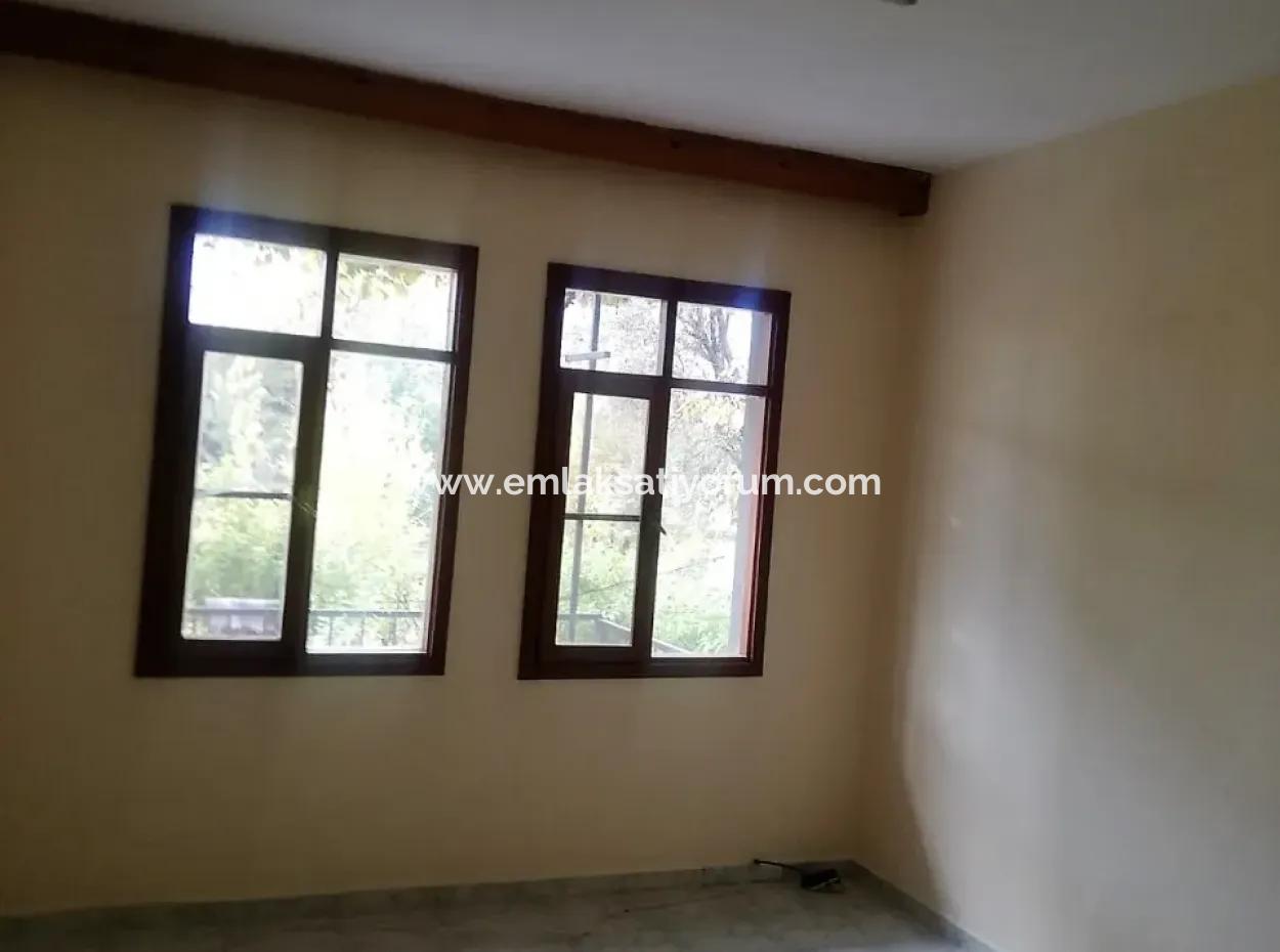 Ortaca Eskiköyde Kiralık Giriş Kat 3+1 Daire