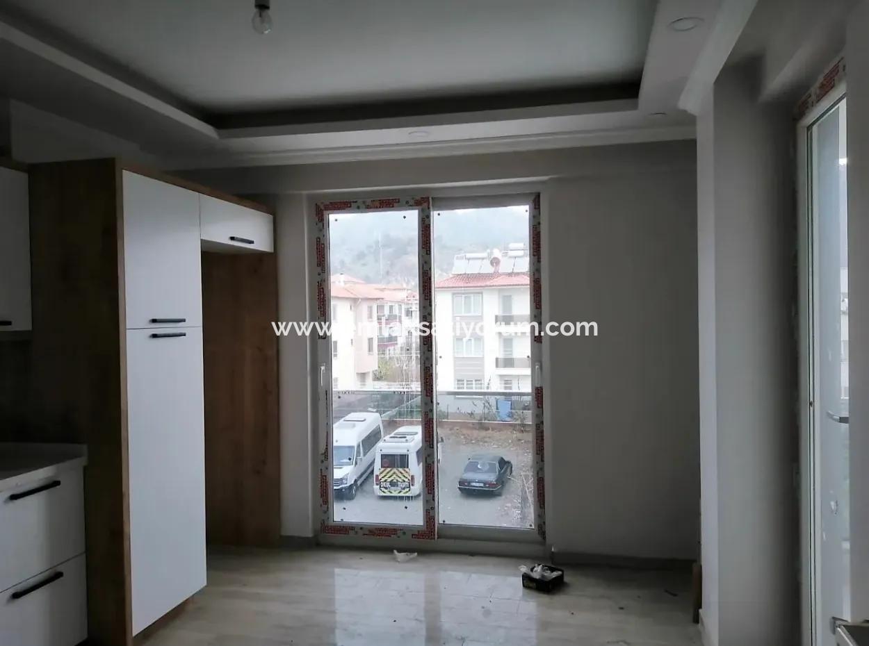 Ortaca Bahçelievlerde Satılık 3+1 135 M2 Sıfır Lüks Kaloriferli Daire