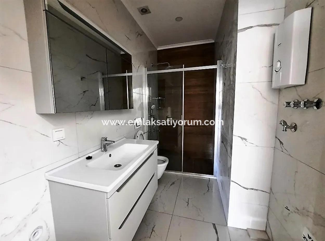 Marmaris Merkezde Ortak Yüzme Havuzlu 3+1 Sıfır Dubleks Satılık