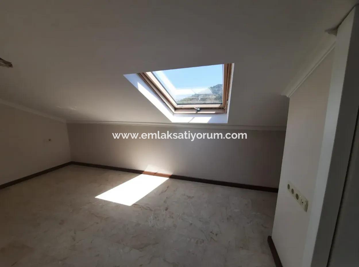 Muğla Ortaca Dalyanda Yüzme Havuzlu 3 Tripleks Villa Komple Satılık