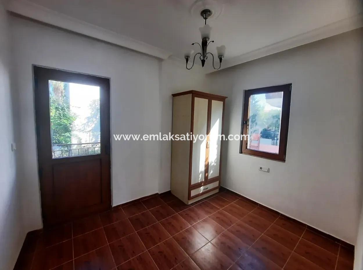 Muğla Ortaca Dalyanda Kiralık Yüzme Havuzlu 2+1 Giriş Kat Daire