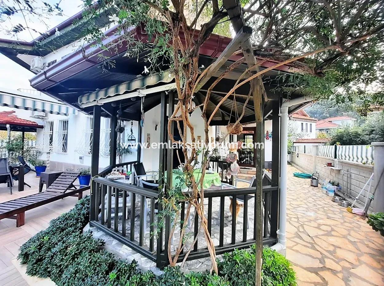 Muğla Dalyanda 845 M2 Arsada 6+2 Yüzme Havuzlu 2 Villa Satılık