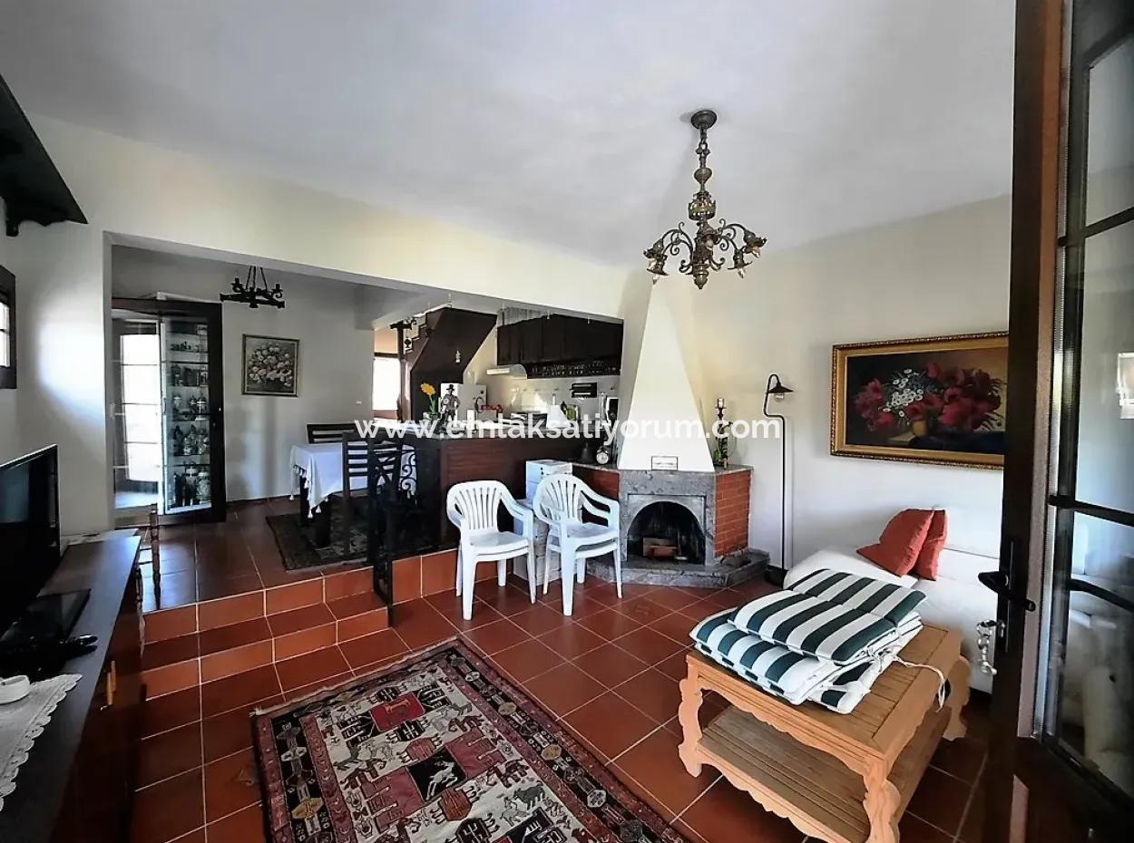 Muğla Dalyanda 845 M2 Arsada 6+2 Yüzme Havuzlu 2 Villa Satılık