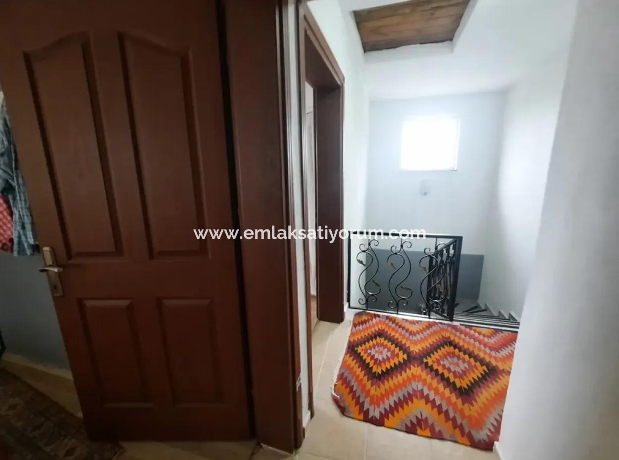 Köyceğiz Zeytinalanında 1700 M2 Arsada 200 M2 Göl Manzaralı Villa Satılık