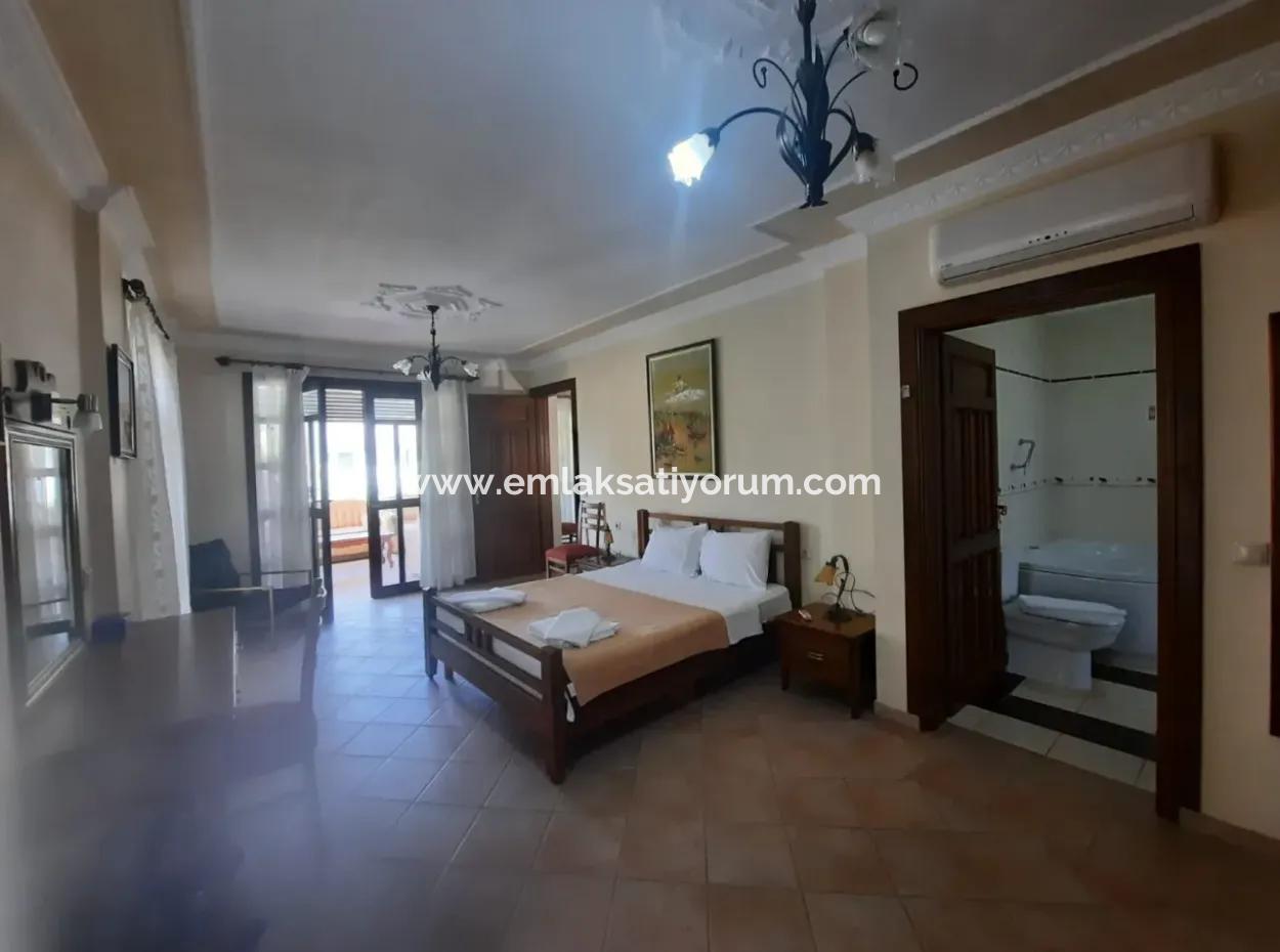 Muğla Ortaca Dalyan Da 280 M2 4+1 Jakuzili Tripleks Satılık