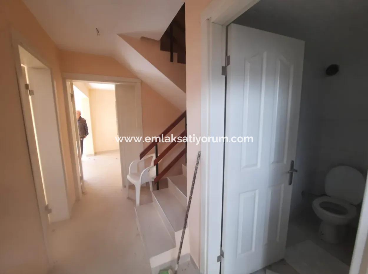 Muğla Dalamanda Full Deniz Manzaralı 2+1 Dubleks Ve 1+1 Daire Satılık