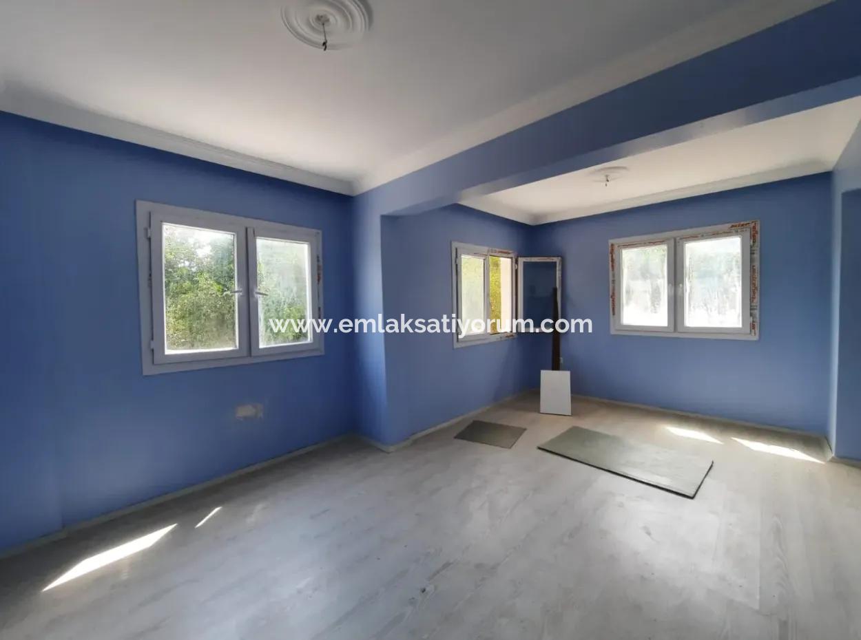 Muğla Köyceğiz Çandır Da 1 570 M2 Arazide, Yüzme Havuzlu, Göl Manzaralı Tripleks Satılık