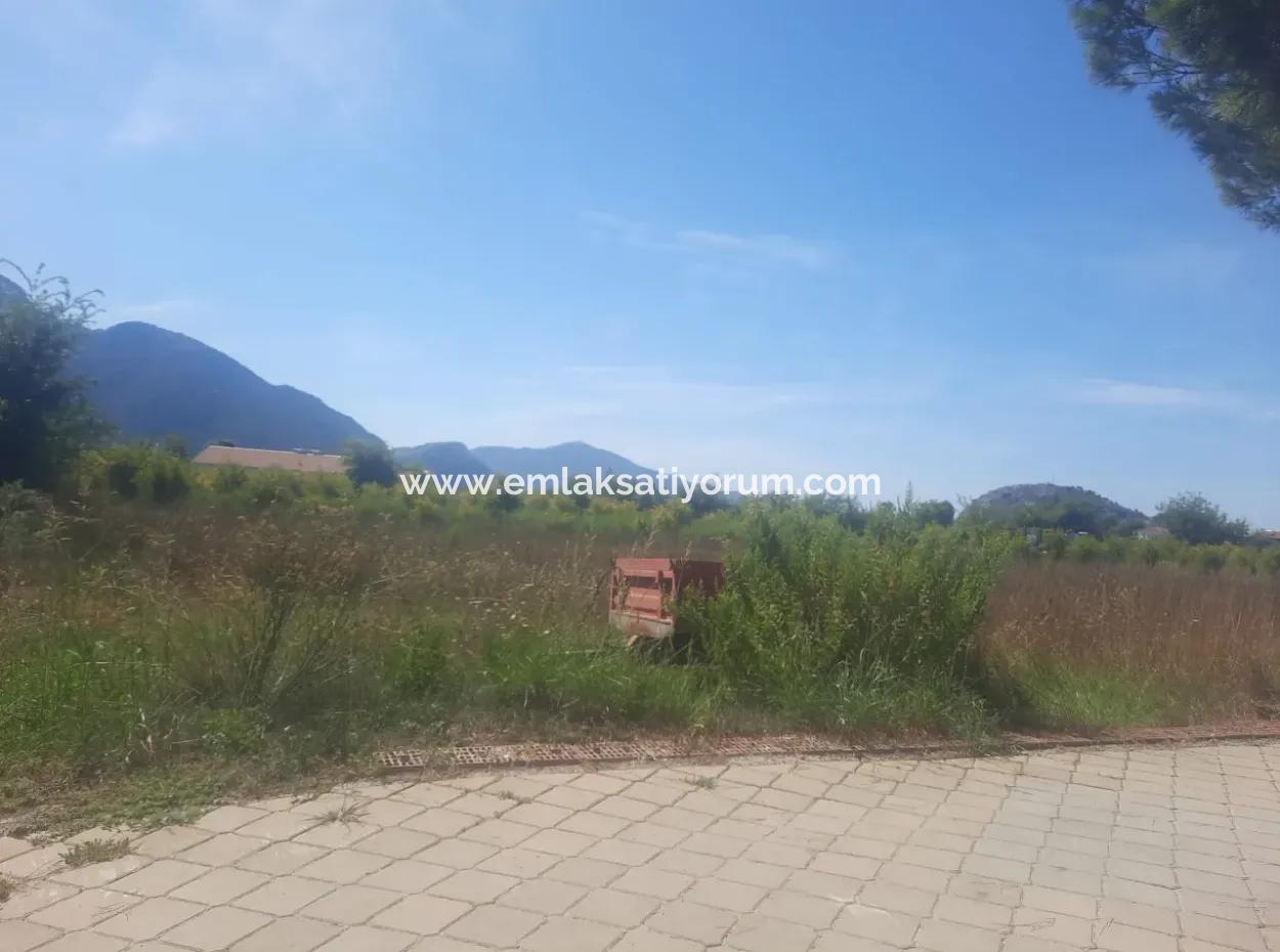 Ortaca Dalyan Mahallesinde Cadde Üzerinde 1000 M2 Arsa Kiralık