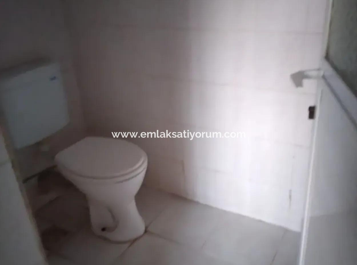 Ortaca Cumhuriyet Mah. 357 M2 Arsa İçinde 3 Katlı Ev Komple Satılık