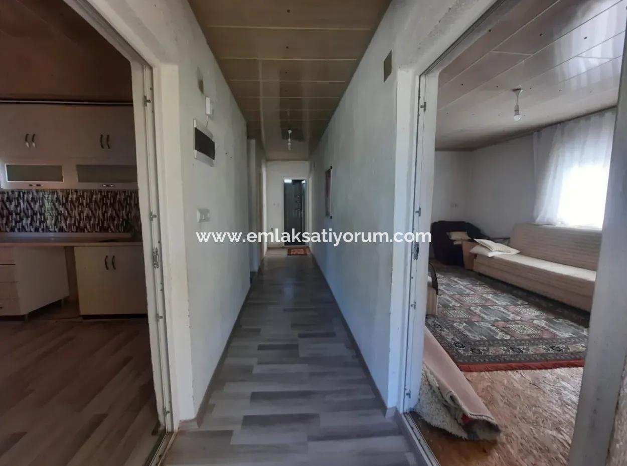 Çameli Kızılyaka Da 5 000 M2 Arazide 2+1 Müstakil Ev, Ve Ahır Kiralık