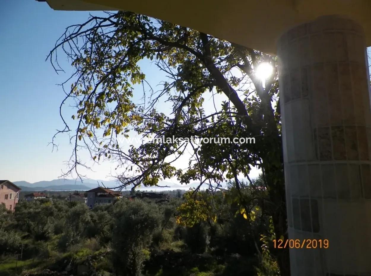 Köyceğizde Satılık Göl Manzaralı Villa